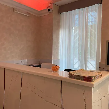 Alex Square Otel 3*