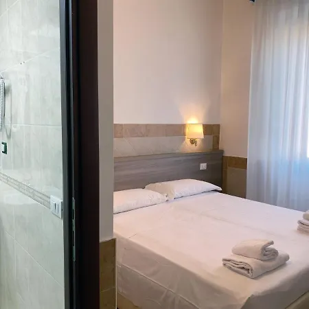 Alex Square Otel 3*
