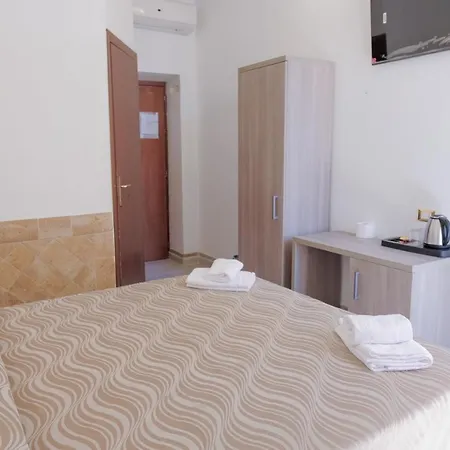 Otel Alex Square