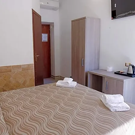Alex Square Hotel 3*