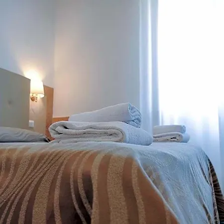 Alex Square Hotel 3*