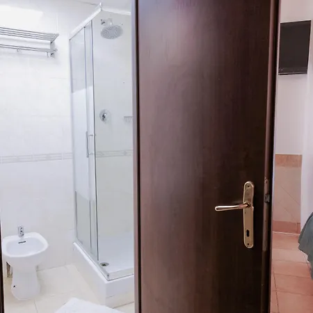 Alex Square Hotel 3*