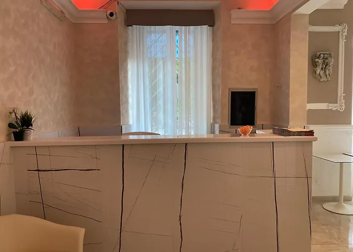 Hotel Alex Square