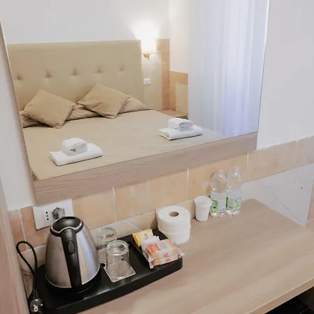 Hotel Alex Square